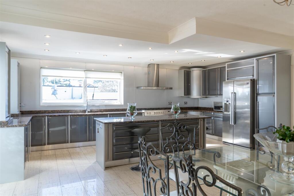 Additional image 6 of Martello Park, Canford Cliffs