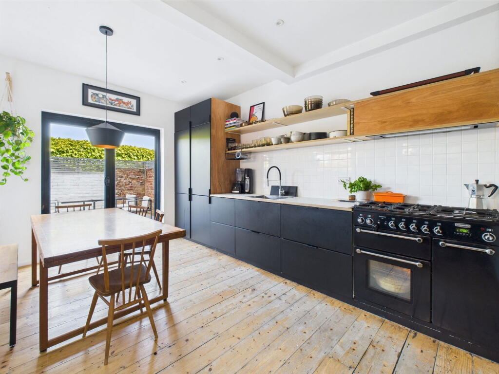 Additional image 4 of Warwick Gardens, Worthing, BN11 1PF