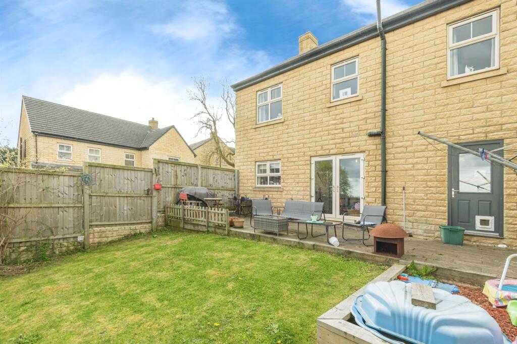 Additional image 17 of Moorside Court, Cleckheaton