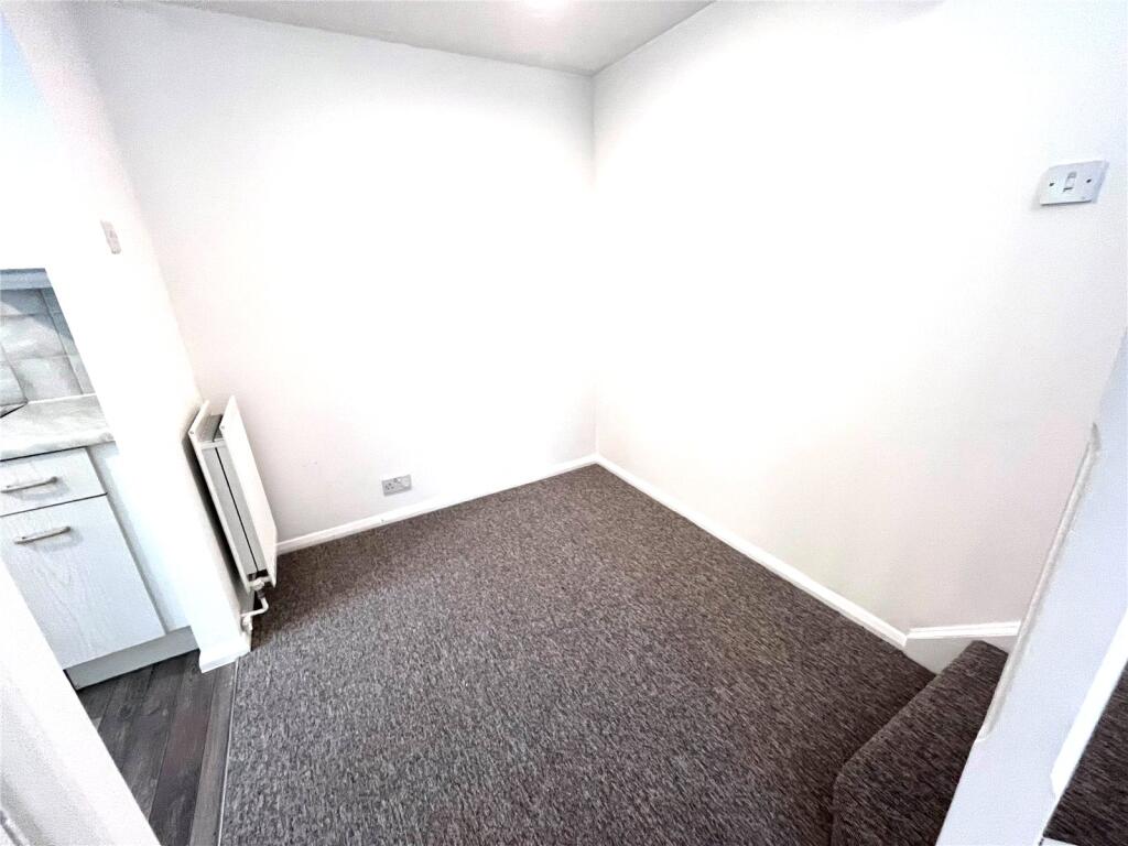 Additional image 5 of Victoria Gardens, Ringwood, Hampshire, BH24