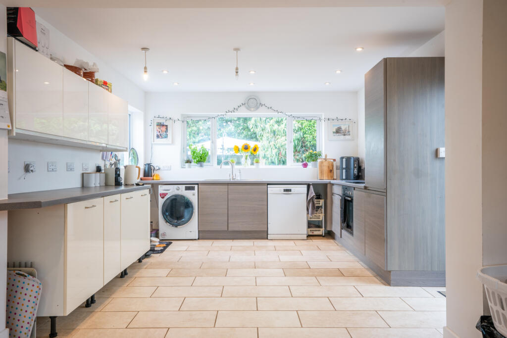 Additional image 7 of East Avenue, Talbot Woods, Bournemouth, Dorset, BH3