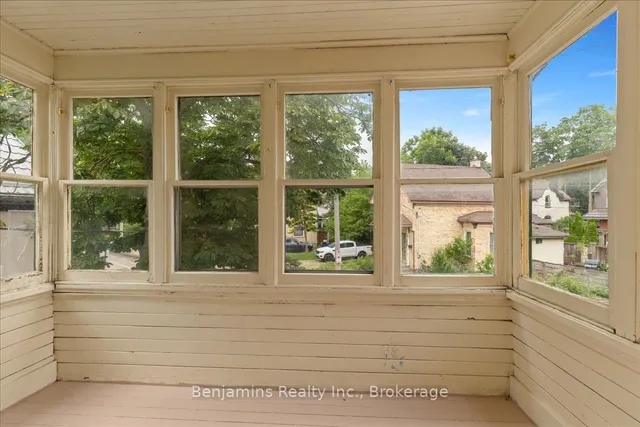 Additional image 31 of 64 Lancaster St