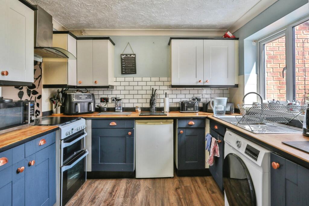 Additional image 9 of Tarrant Close, Poole, BH17