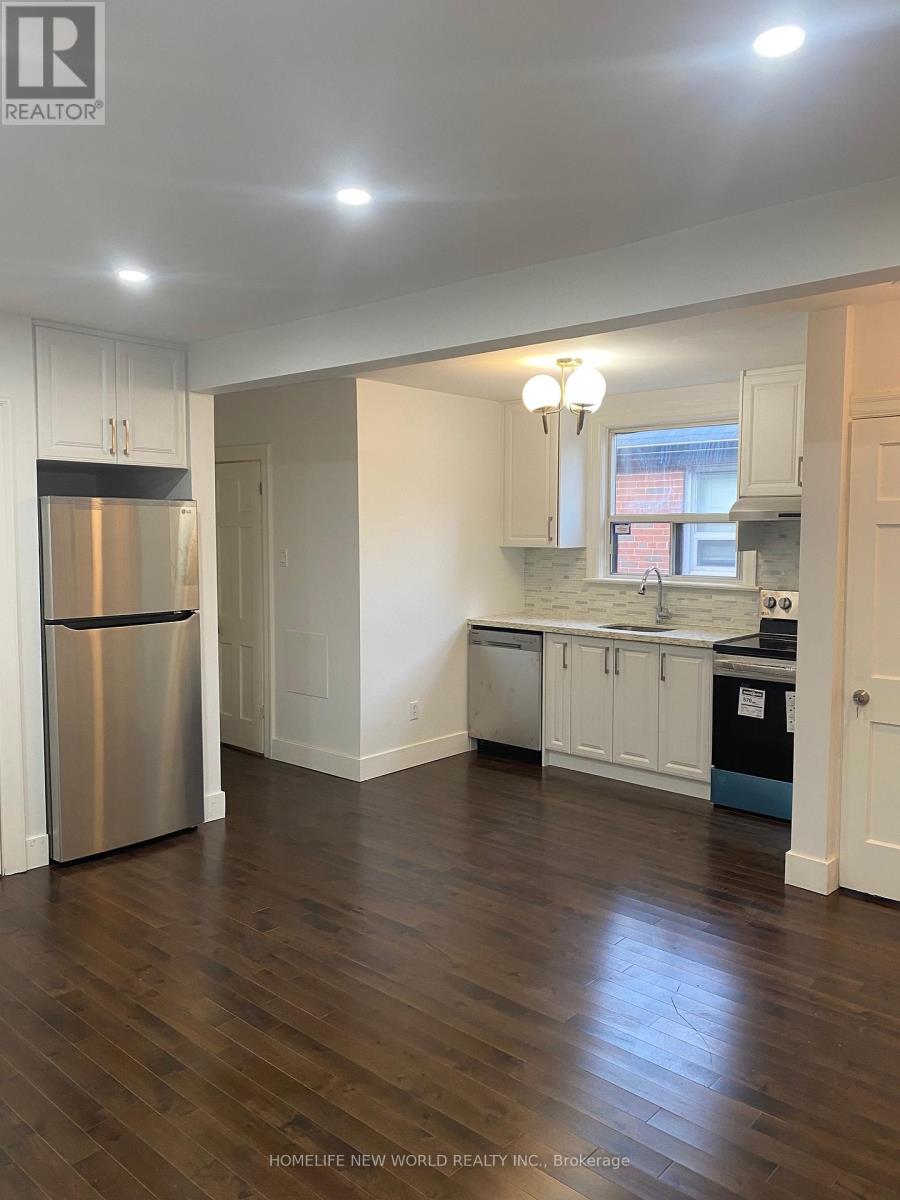 Primary image of U2 - 48 JULIET CRESCENT|Toronto (Keelesdale-Eglinton West), Ontario M6M1N6