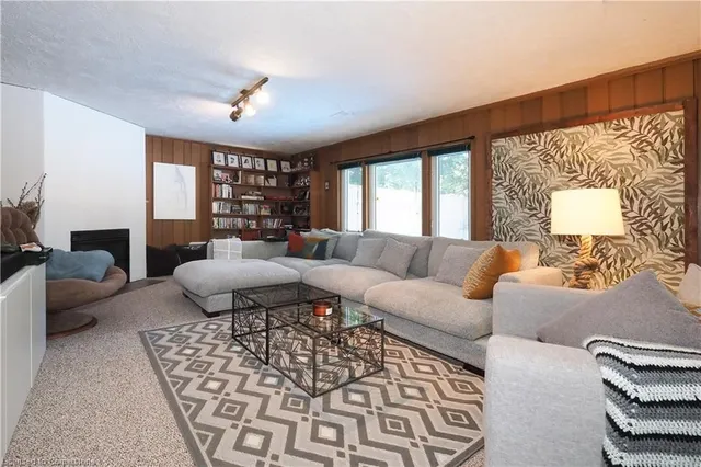 Additional image 37 of 218 Greenbrook Dr