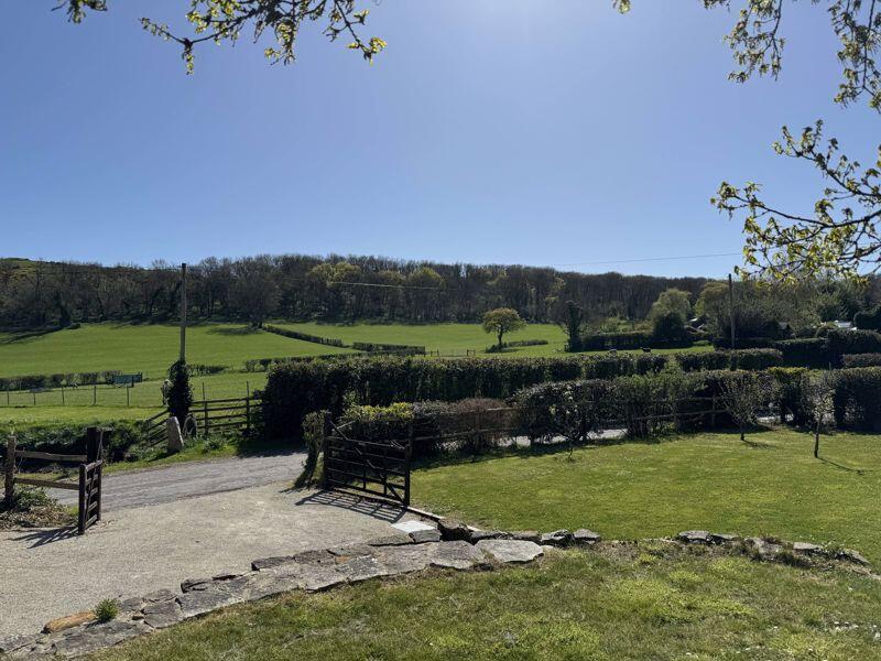 Additional image 32 of Traditional Character Thatched Cottage In Pretty Purbeck Hamlet