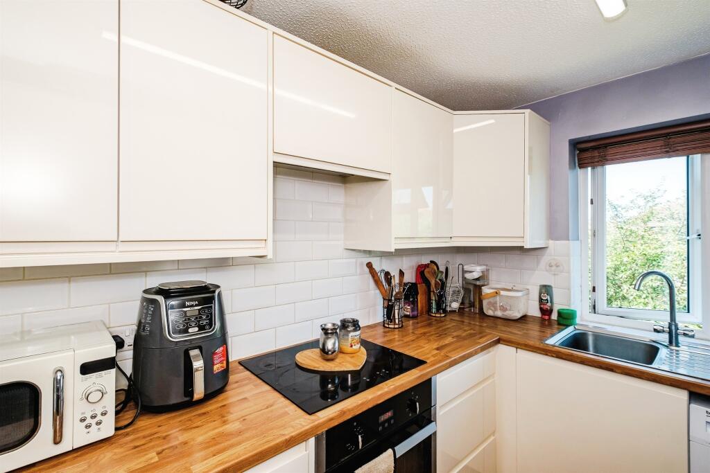Additional image 7 of Annweir Avenue, Lancing