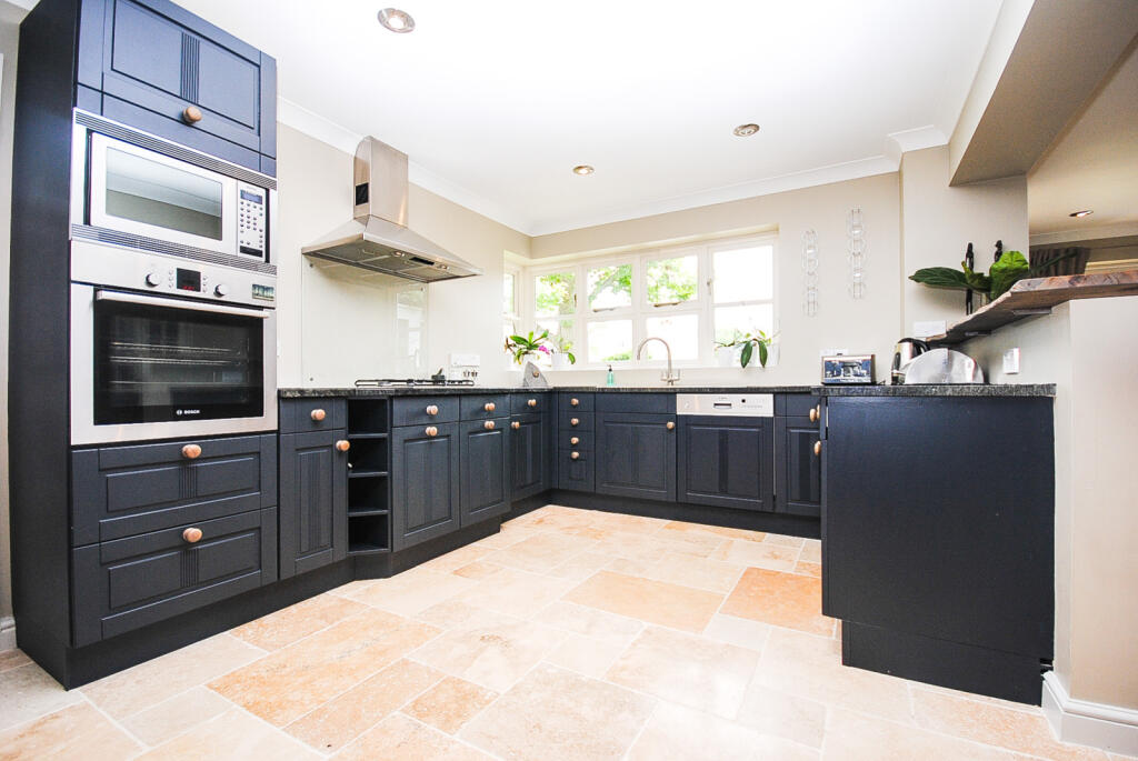 Additional image 2 of Fitzalan Road, Arundel, West Sussex, BN18