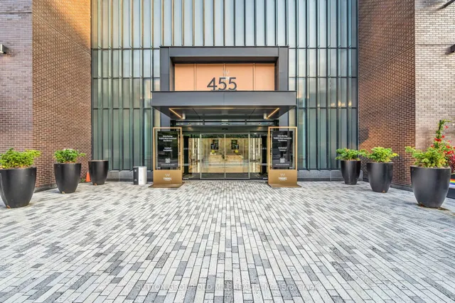 Additional image 4 of 455 Wellington St Unit 711