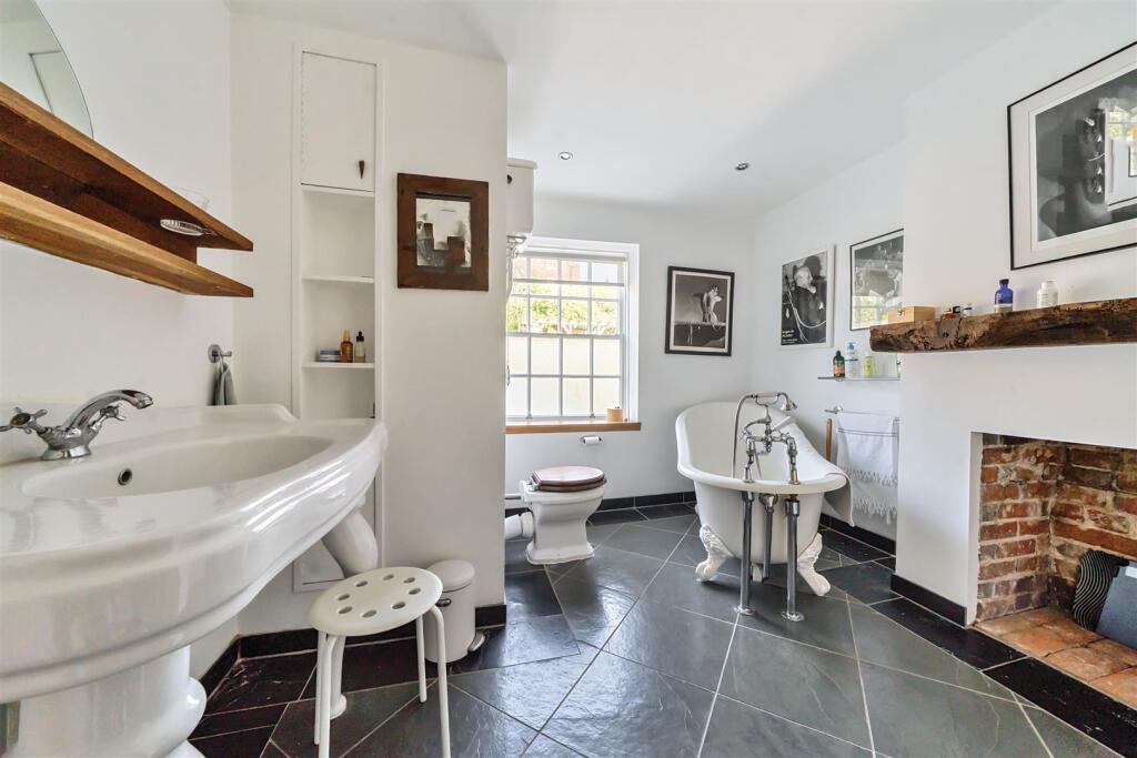 Additional image 12 of Tarrant Street, Arundel