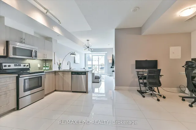 Additional image 7 of 16 McAdam Ave Unit 204