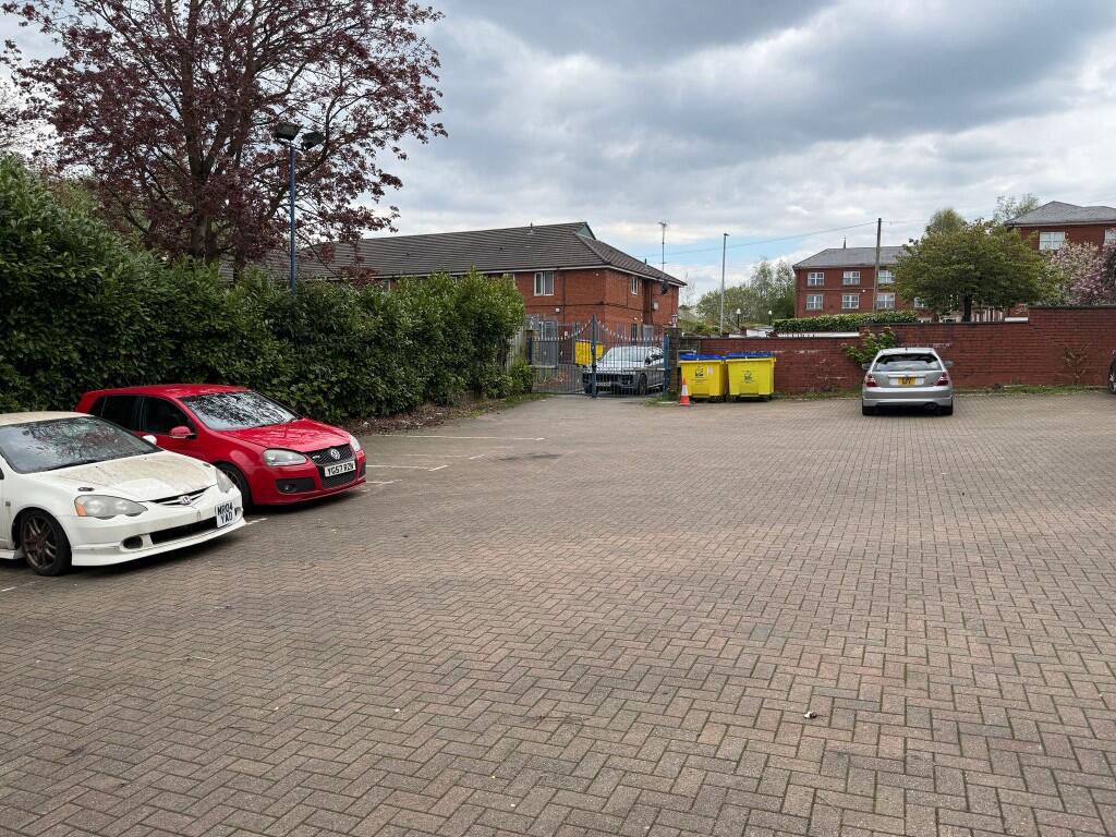 Additional image 10 of Inwood House, Castlecroft Road, Bury, BL9