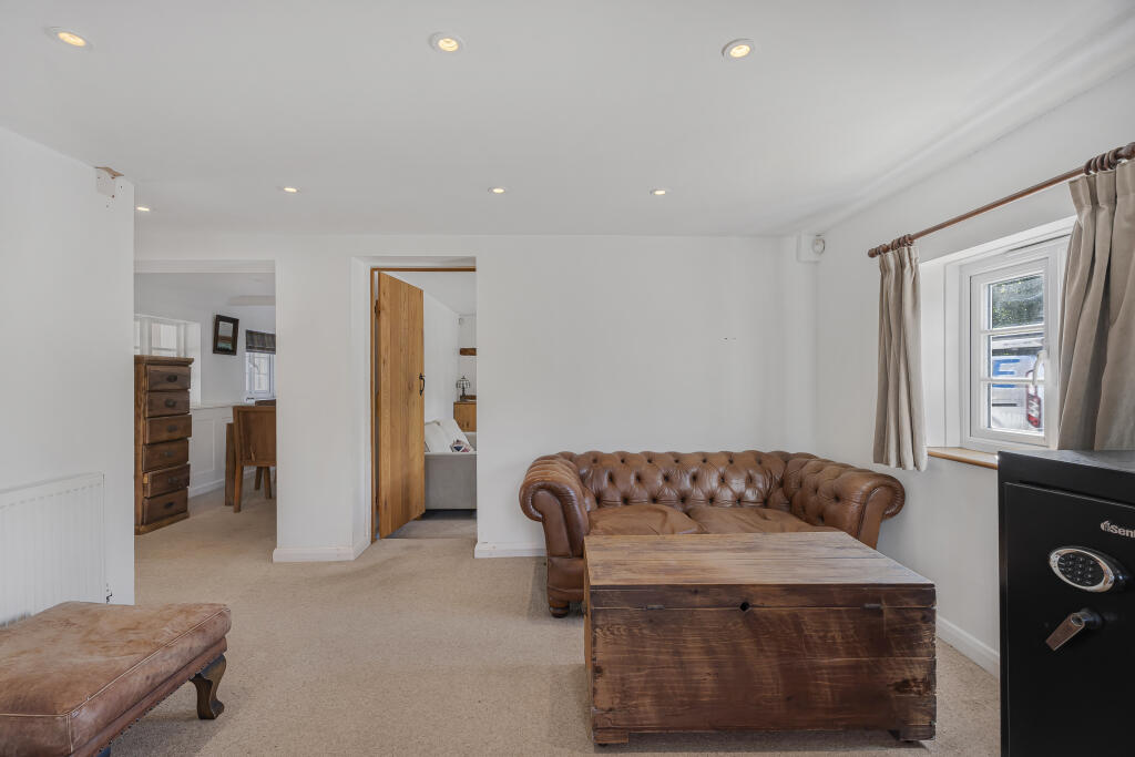 Additional image 9 of Burnham Green Road, Burnham Green, AL6