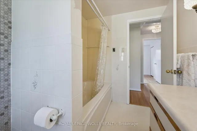 Additional image 16 of 218 Overlea Dr