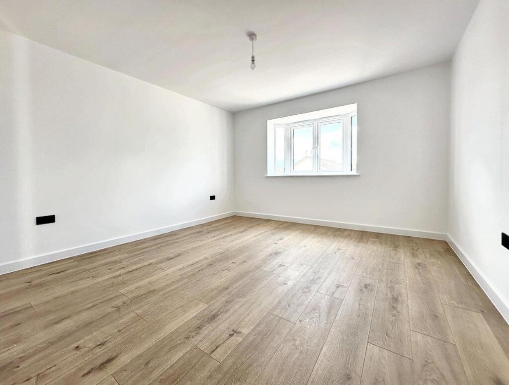 Additional image 10 of Phyllis Avenue, Peacehaven, BN10 7PN