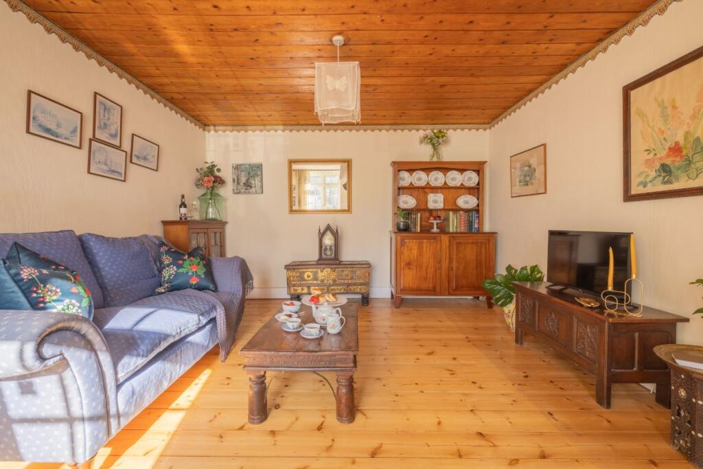 Additional image 8 of South Street, Eastbourne