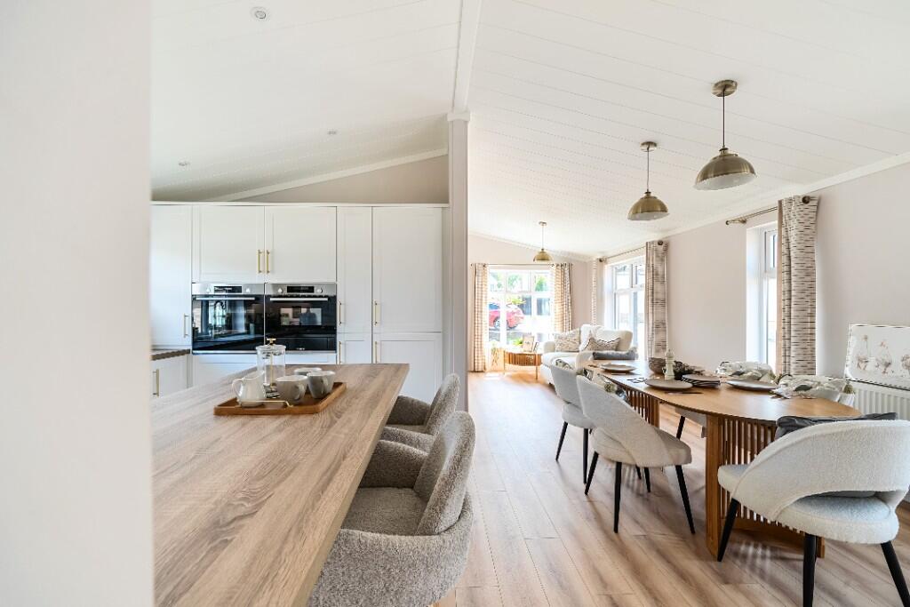 Additional image 5 of Silver Mists, 
Hurn Road,
St Leonards, 
Dorset, 
BH24 2BU