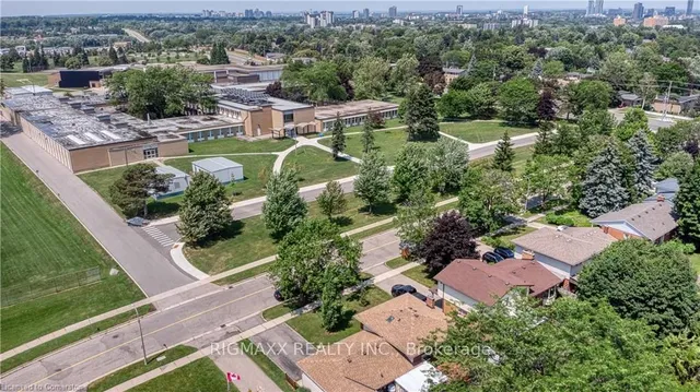 Additional image 5 of 619 Forest Hill Dr