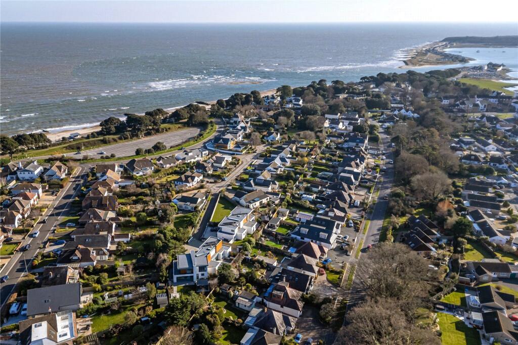 Additional image 23 of Avon Run Close, Christchurch, Dorset, BH23