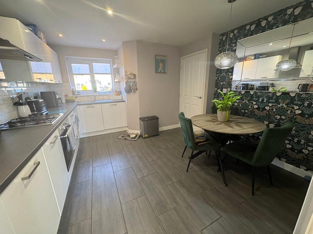 Additional image 3 of Gracy Fold, Bradford, BD6