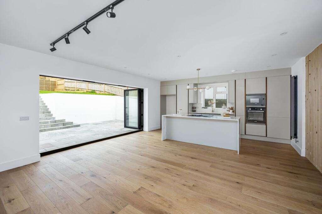 Additional image 5 of Winfield Avenue, Brighton, BN1