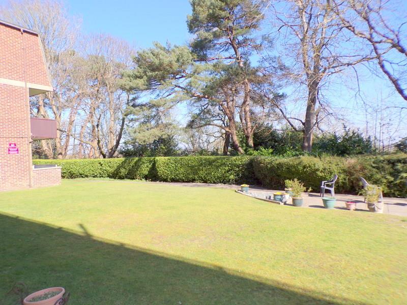 Additional image 18 of Redhill Drive, Bournemouth