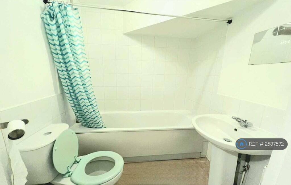 Additional image 5 of Queens Park Gardens, Bournemouth, BH8