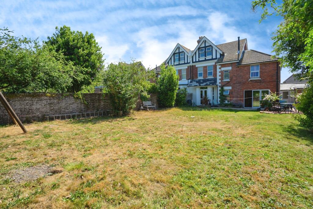 Additional image 18 of Watts Lane, Eastbourne