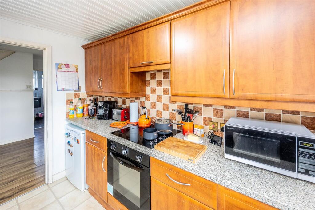 Additional image 24 of Pot House Road, Bradford