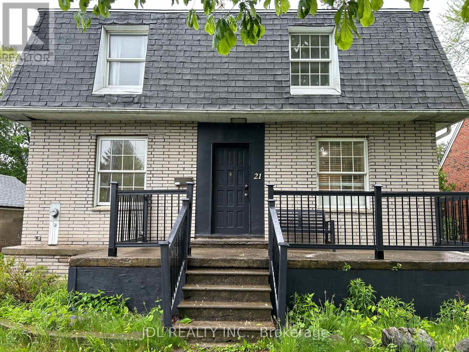 UNIT F - 21 SQUIRES AVE AVENUE|Toronto (O'Connor-Parkview), Ontario M4B2R2