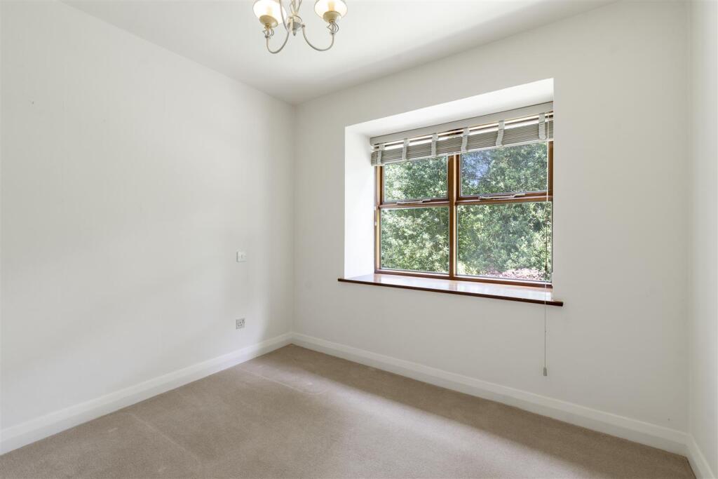 Additional image 24 of Endwood Drive, Little Aston Park