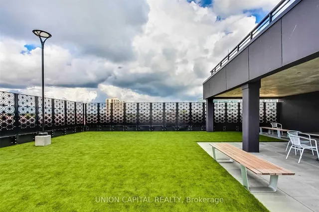 Additional image 35 of 60 Charles St Unit 801