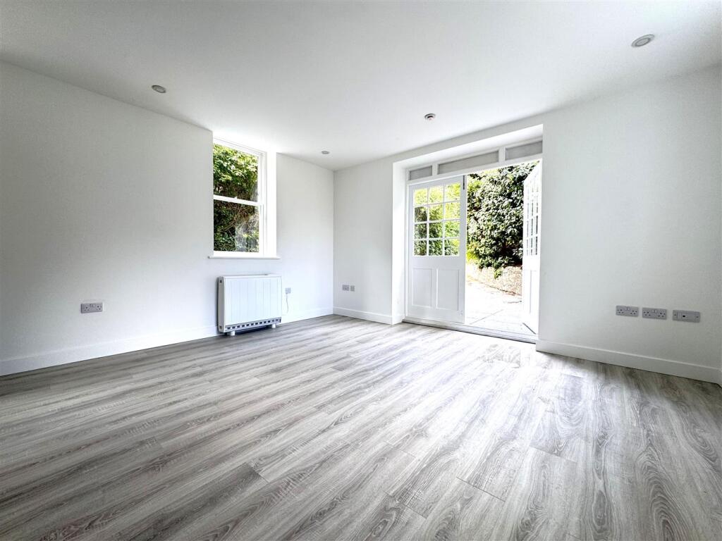 Additional image 14 of Hartington Place, Eastbourne BN21 3BG