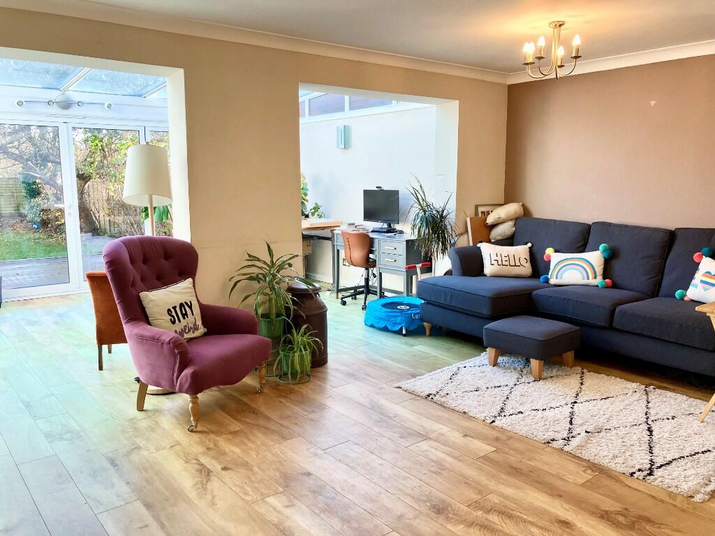 Additional image 2 of Acers,Park Street,St. Albans,AL2 2BJ