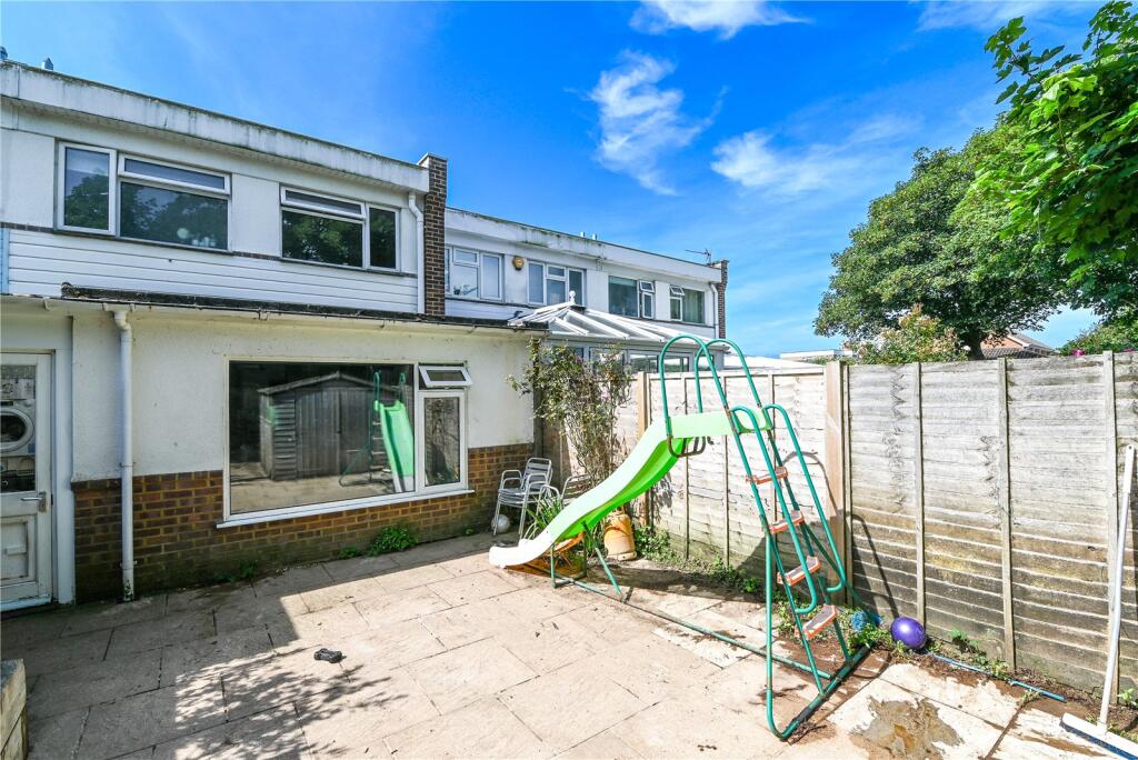 Additional image 13 of White Horses, Marine Drive, Barton on Sea, Hampshire, BH25