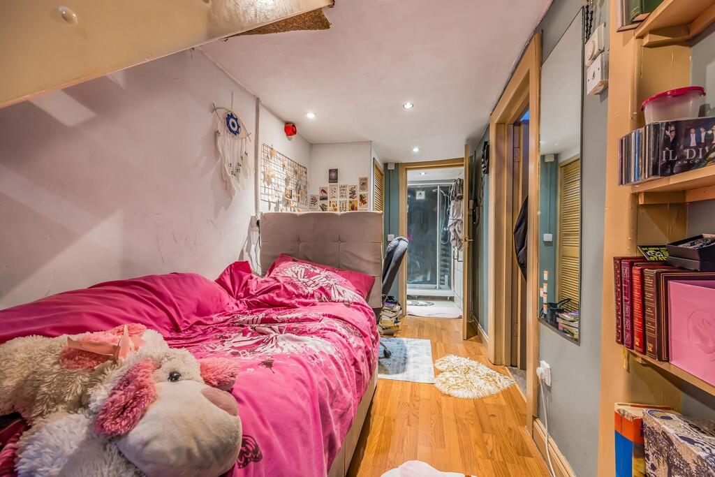 Additional image 18 of Norwich Avenue, Bournemouth