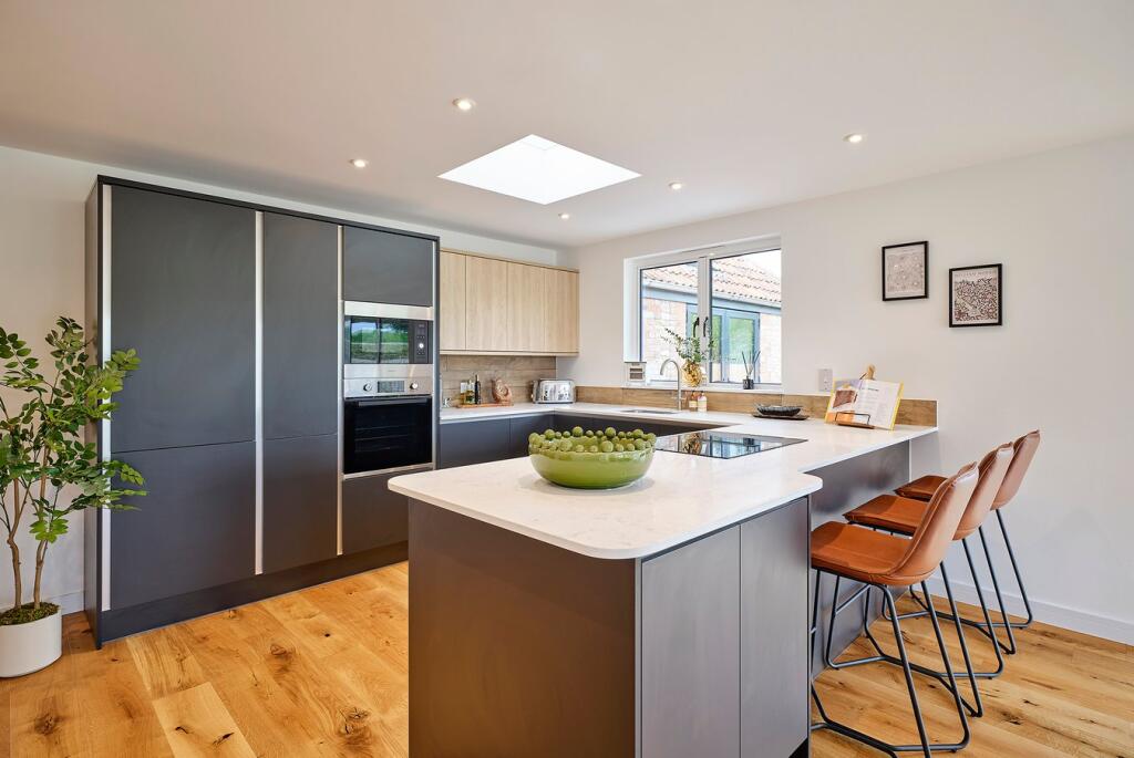 Additional image 5 of Court Farm, West Woodlands, BA11