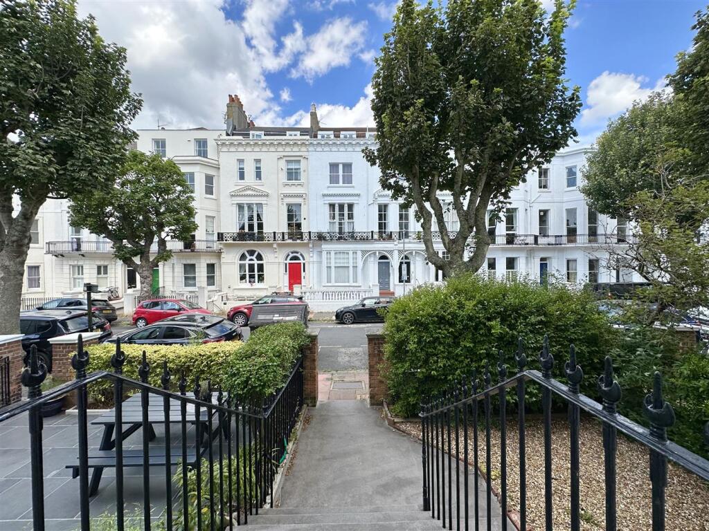 Compton Avenue, Brighton