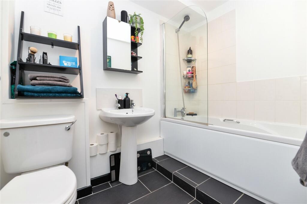 Additional image 8 of Station Road, New Milton, Hampshire, BH25