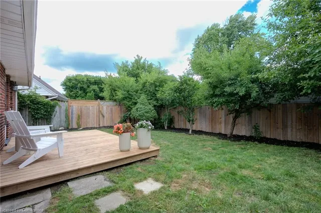 Additional image 27 of 36 Belmont Ave