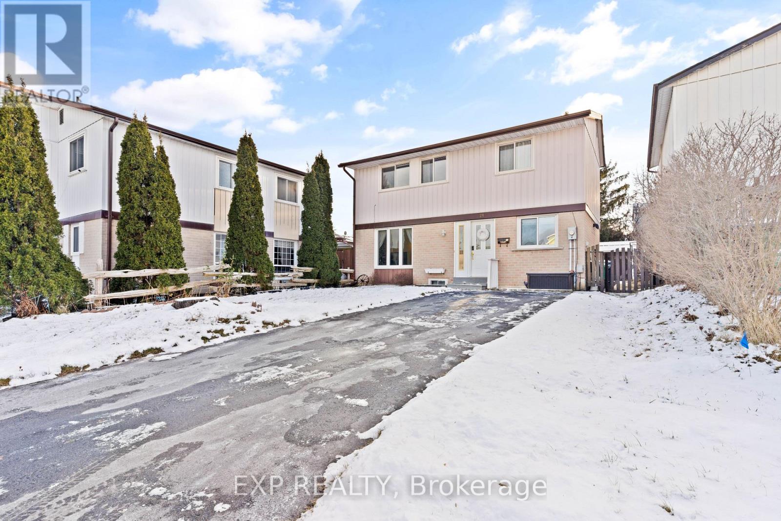 21 HAMLET COURT|Brampton (Central Park), Ontario L6S1X5