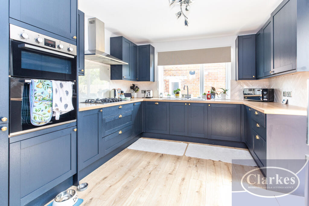 Additional image 5 of South Kinson Drive, Bournemouth