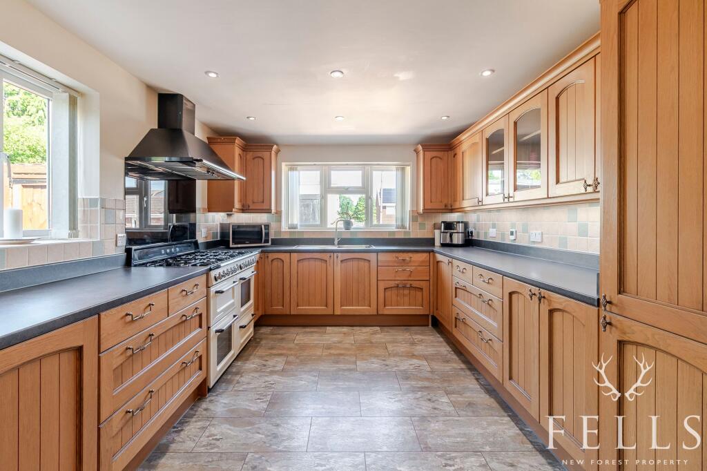 Additional image 8 of Glenives Close, St. Ives, BH24