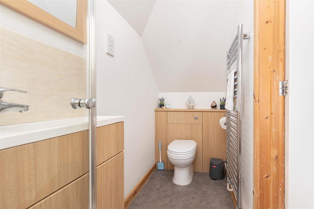 Additional image 24 of Spacious, Well presented, Level Access Bungalow in Elmsway