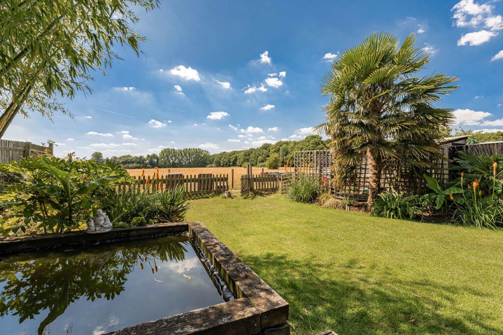 Additional image 18 of Gould Close, Welham Green, AL9