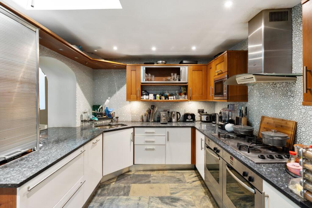 Additional image 5 of The Pool Flat, 117-118 Marine Parade, Brighton, East Sussex, BN2 1DD