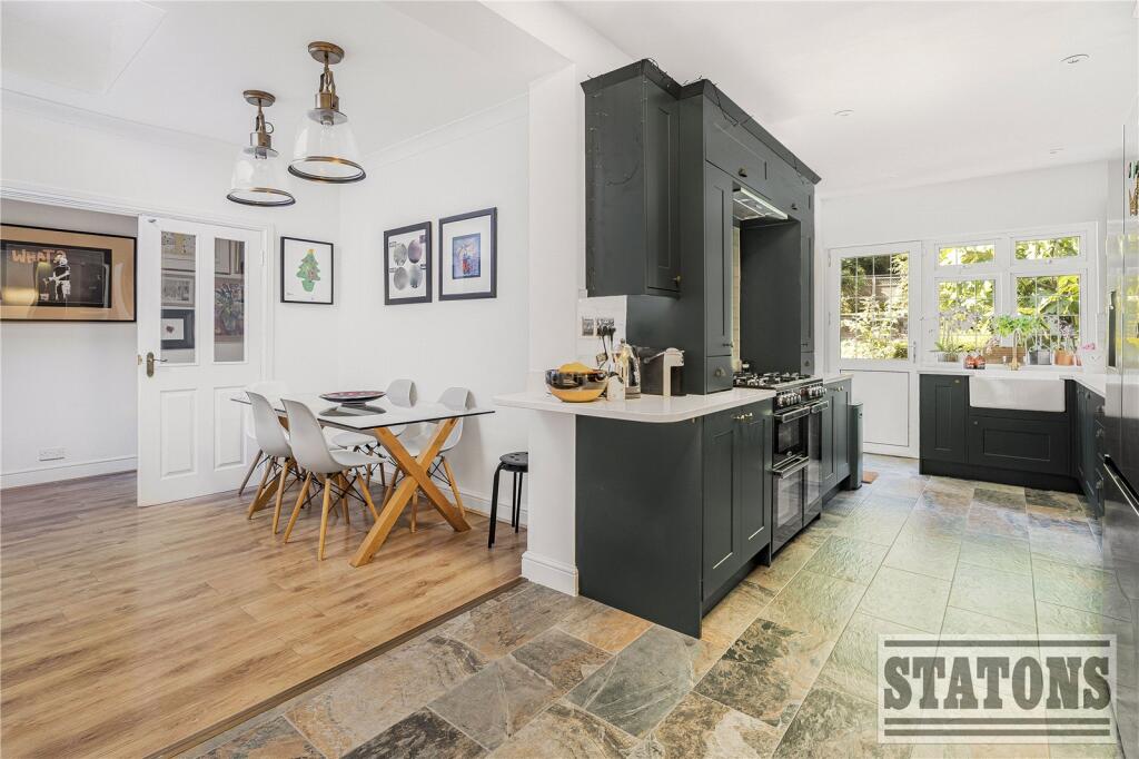 Additional image 19 of Georges Wood Road, Brookmans Park, AL9