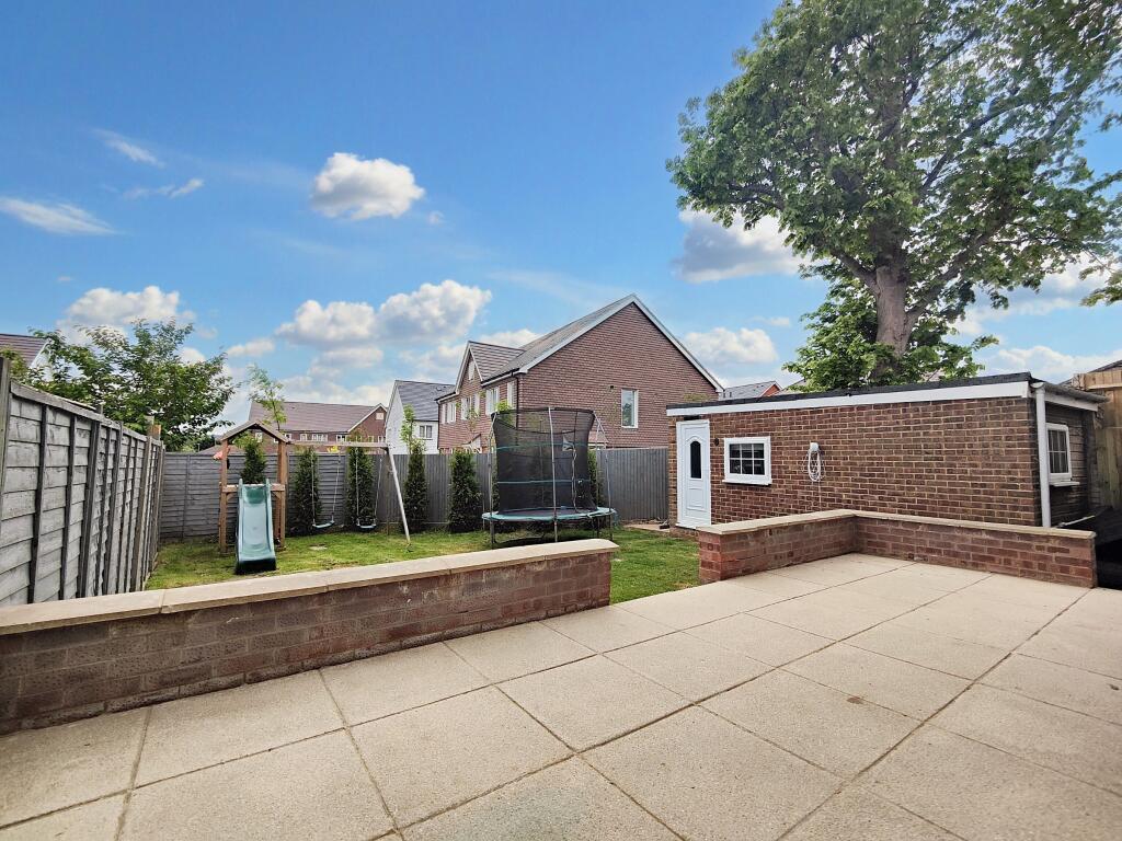 Additional image 33 of Swanley Close, Eastbourne