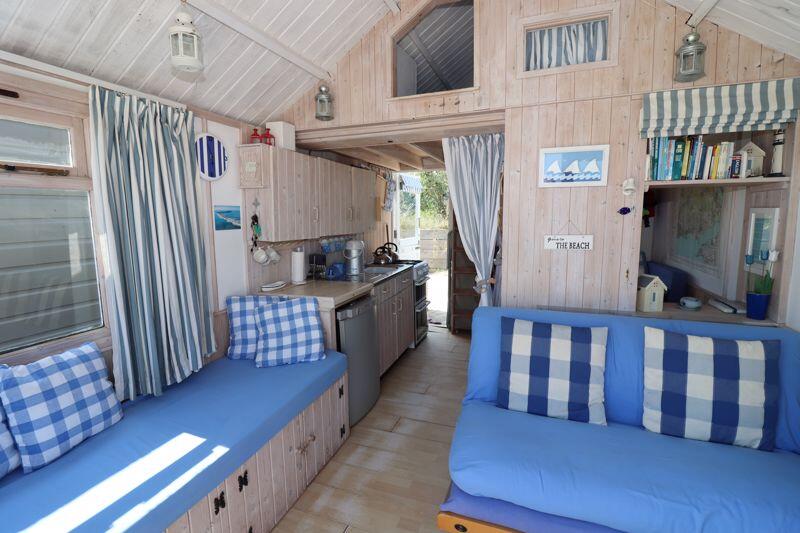 Additional image 14 of Mudeford Sand Spit hut 241