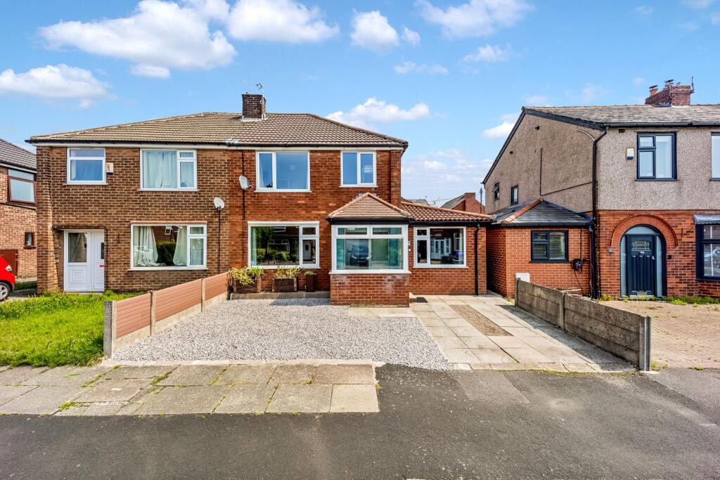 Queens Avenue, Bromley Cross, Bolton, BL7